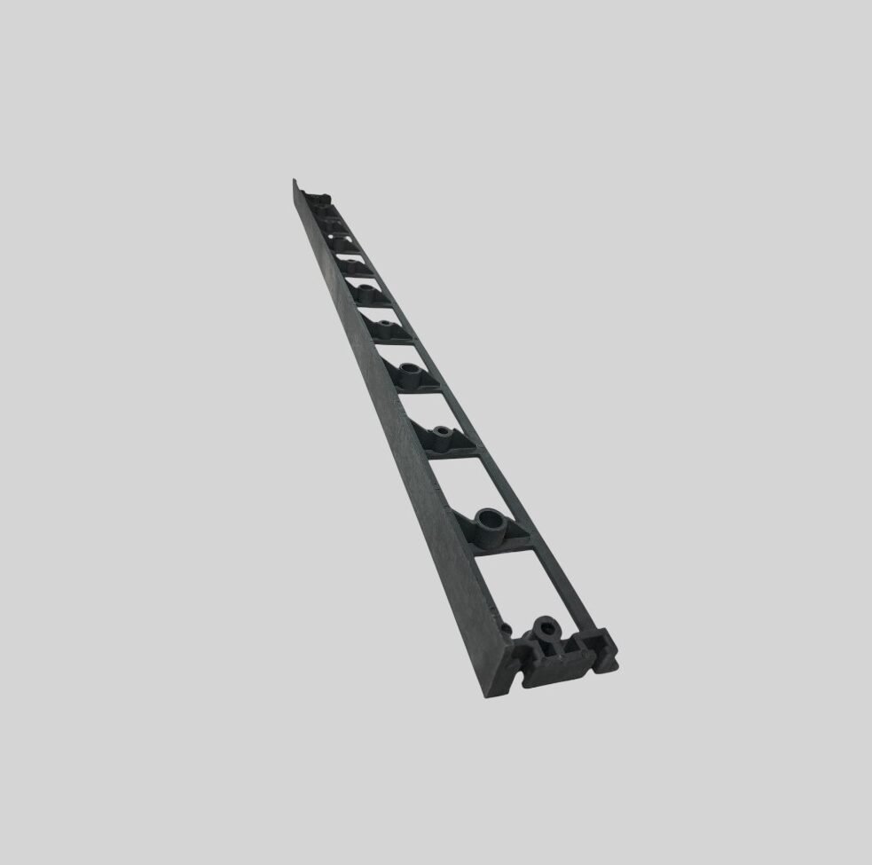 Műanyag kerti szegély